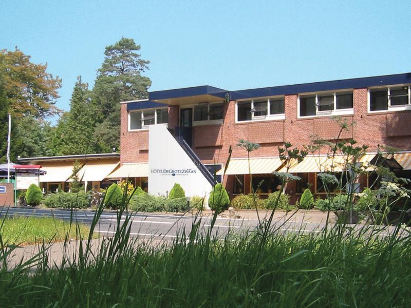 Hotel Fletcher Restaurant De Grote Zwaan 3*