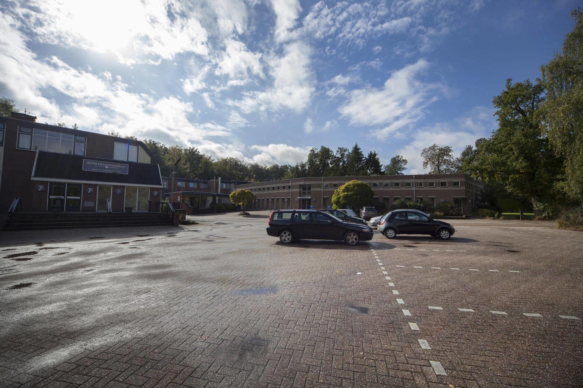 Fletcher Restaurant De Grote Zwaan Hotel 3*